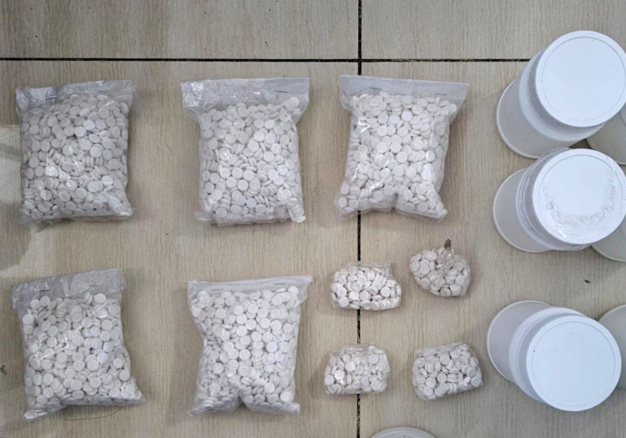 Barang bukti narkotika yang diamankan Satres Narkoba Polres Gresik. (Foto: Humas Polres Gresik for jatimnow.com)