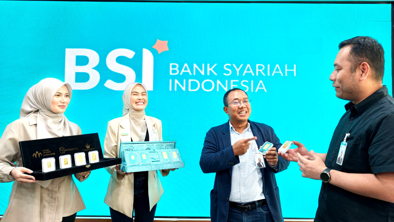 Regional CEO RO VIII Surabaya BSI, Jajang Abdul Karim, disela Media Gathering di Kantor BSI RO VIII Surabaya, Jumat (26/6/2026). (Foto: Ali Masduki/jatimnow.com)