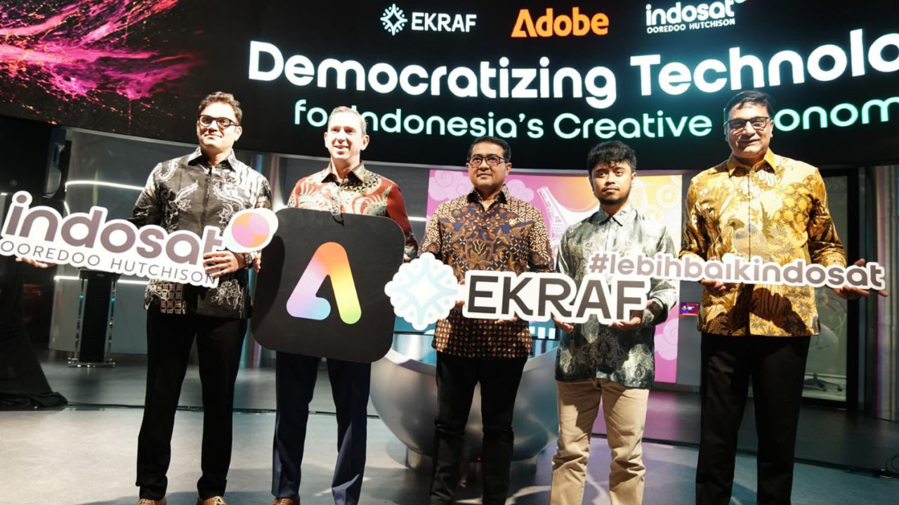 Kemenekraf, Indosat, dan Adobe meluncurkan program pengembangan kreator berbasis AI, lengkap dengan akses gratis dan peluang monetisasi. (Foto: IOH for jatimnow.com)