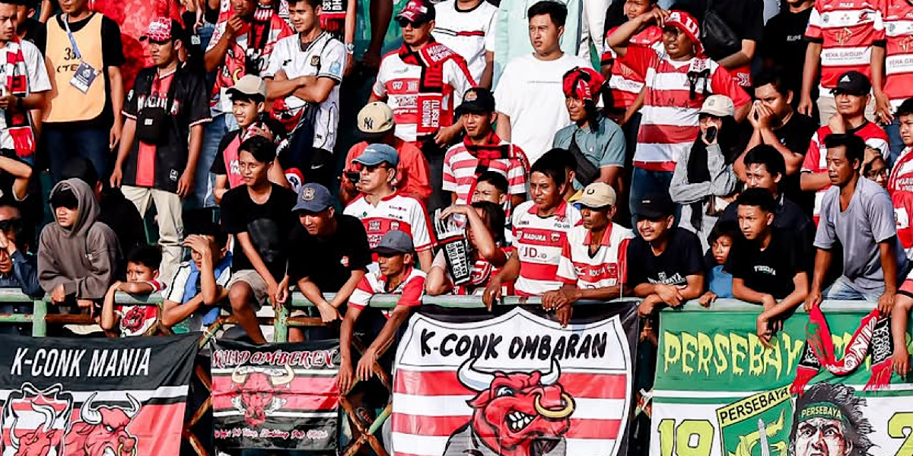 Suporter Madura United. (Foto: Instagram Madura United/jatimnow.com)