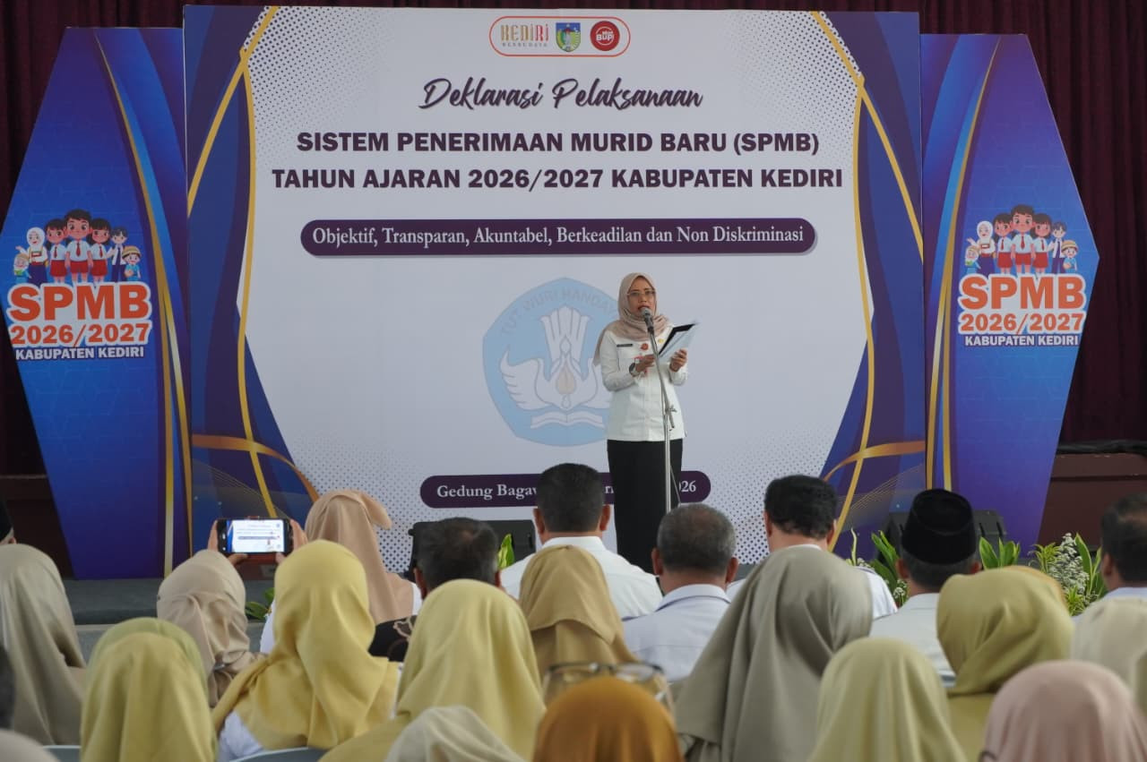 Wakil Bupati Dewi Mariya Ulfa pada acara deklarasi pelaksanaan SPMB Kabupaten Kediri. (Foto: Pemkab Kediri/jatimnow.com)