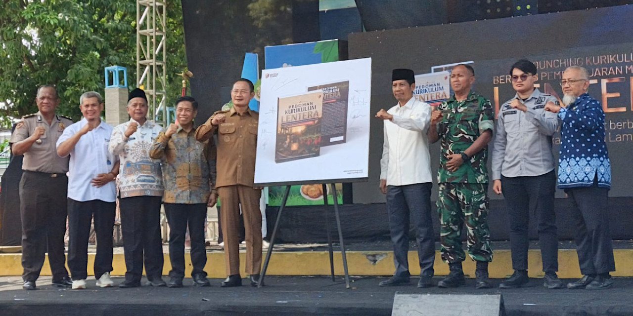 Peluncuran kurikum lentera oleh Pemkab Lamongan. (Foto: Adyad Ammy Iffansah/jatimnow.com)