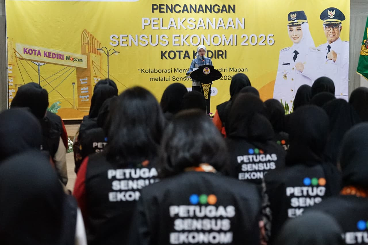 Wali Kota Kediri Vinanda Prameswati secara resmi mencanangkan pelaksanaan Sensus Ekonomi 2026. (Foto: Pemkot Kediri/jatimnow.com)