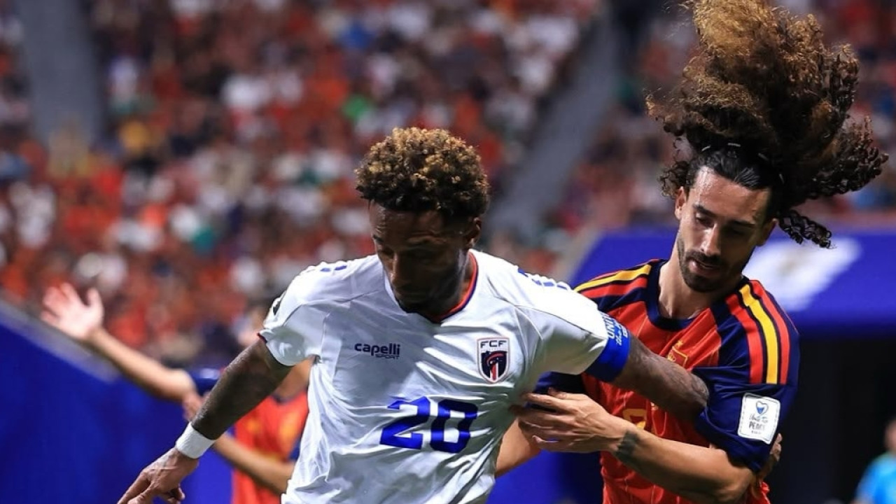 Pemain Tanjung Verde halangi pemain Spanyol di laga perdana. (Foto: instagram fifaworldcup2026)