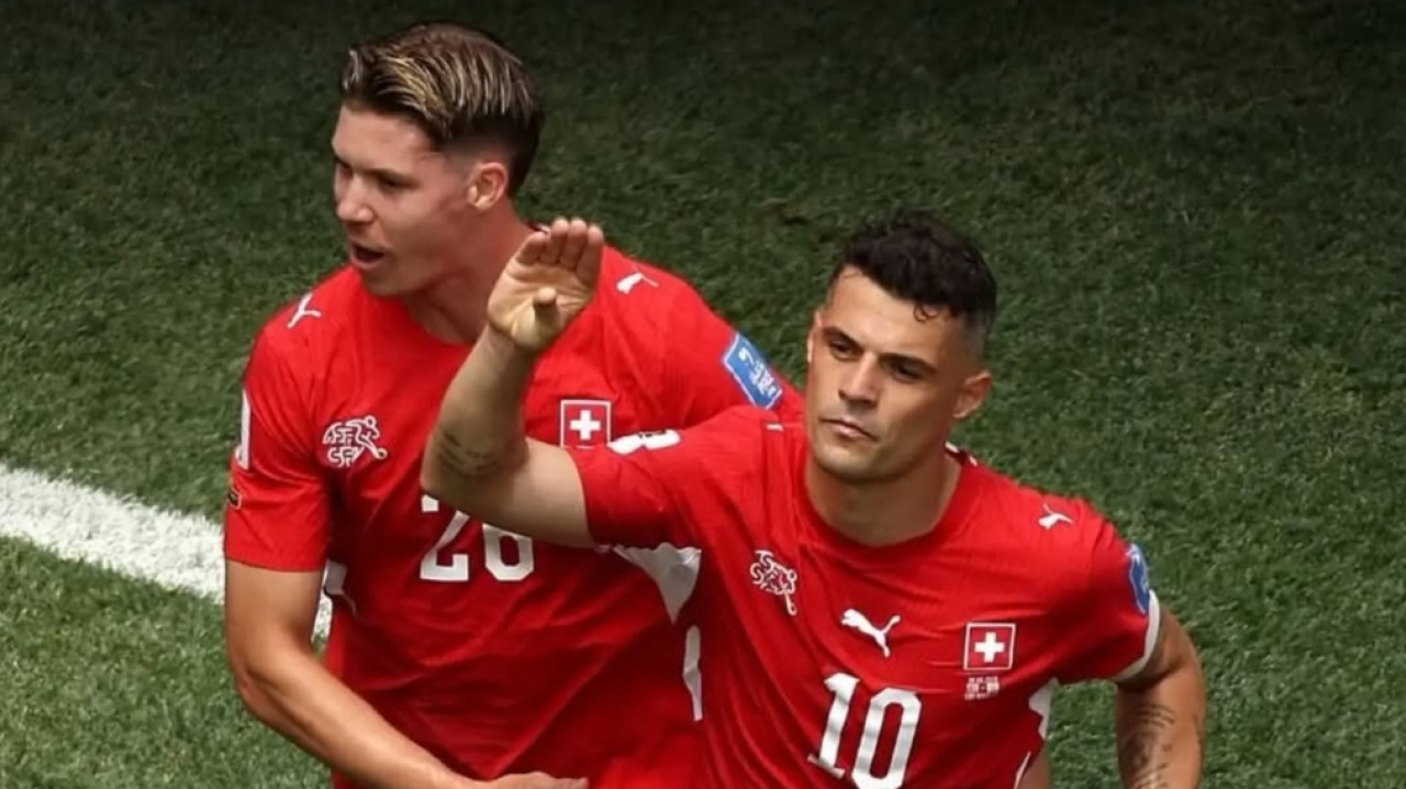 Pemain Swiss rayakan gol kemenangan usai taklukan Bosnia & Herzegovina. (Foto: Instagram panditfootbal)