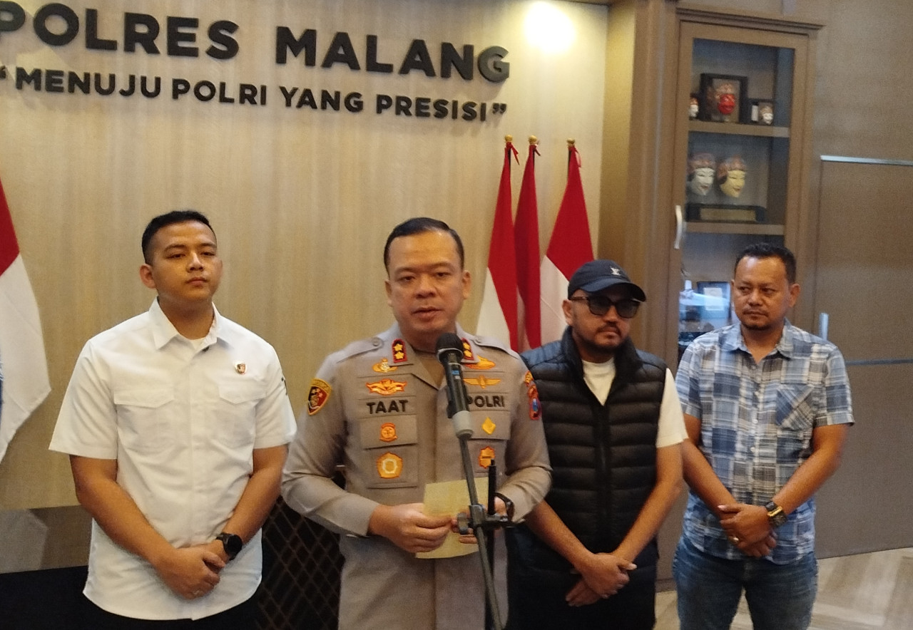 Kapolres Malang AKBP M Taat Resdi saat menyampaikan konferensi pers (Foto: Aris/jatimnow.com)