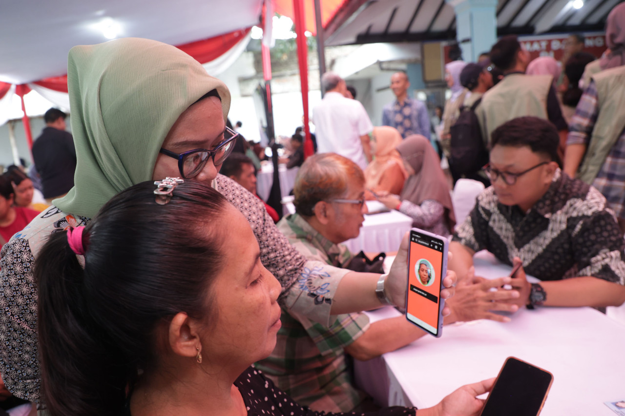 Surabaya Uji Coba Aplikasi Perlinsos, Pendataan Bansos 15 Menit Jadi