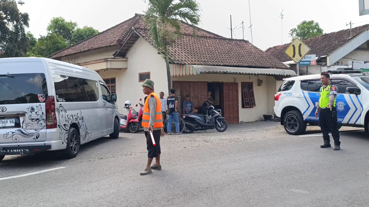 Satlantas Polres Tulungagung Tilang Truk Besar yang Nekat Masuk Jalur Alternatif