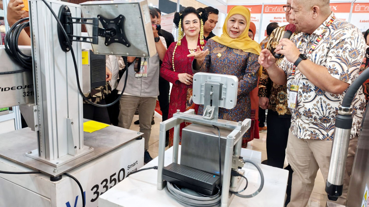 Khofifah Sebut ALLPACK Surabaya Perkuat Hilirisasi dan Daya Saing IKM