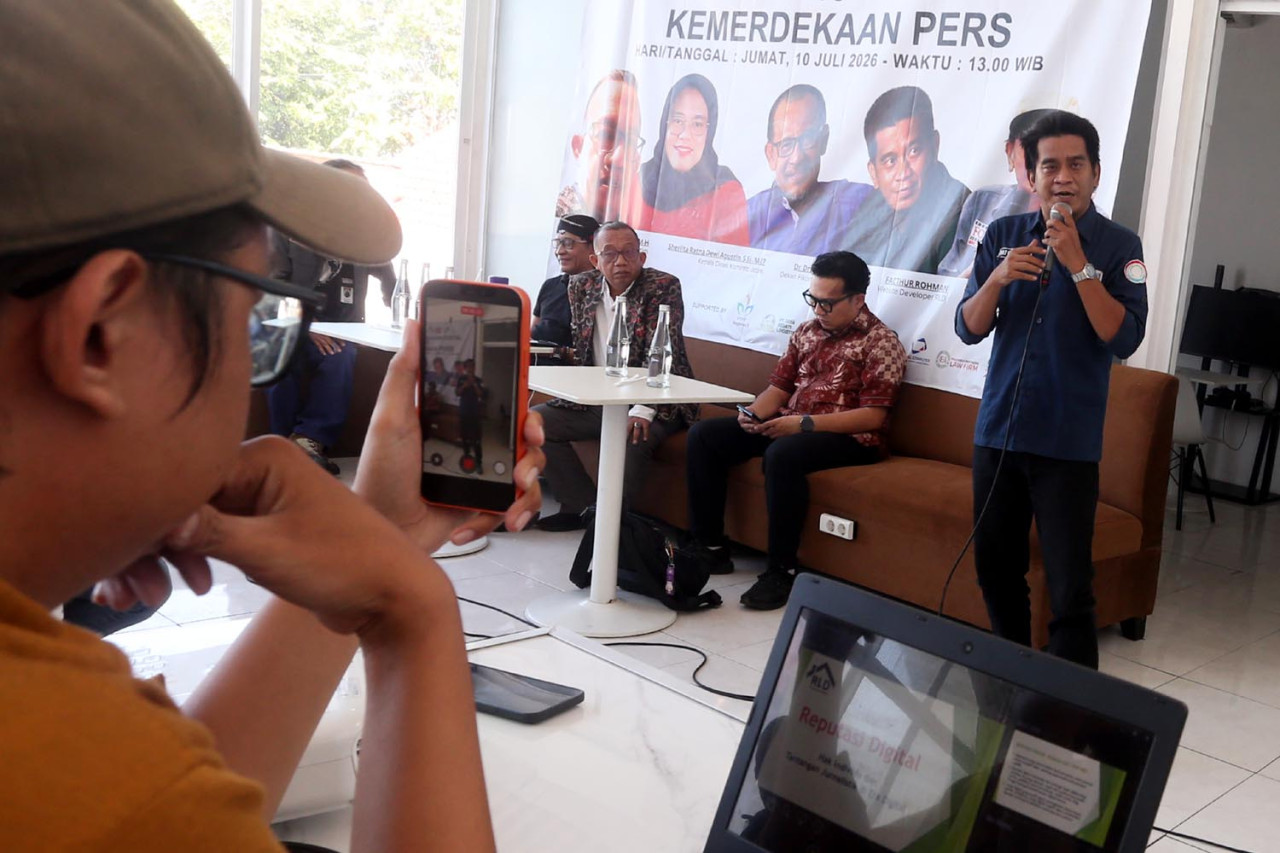 Rumah Literasi Digital Bongkar Modus Sensor Berita Lewat Hosting