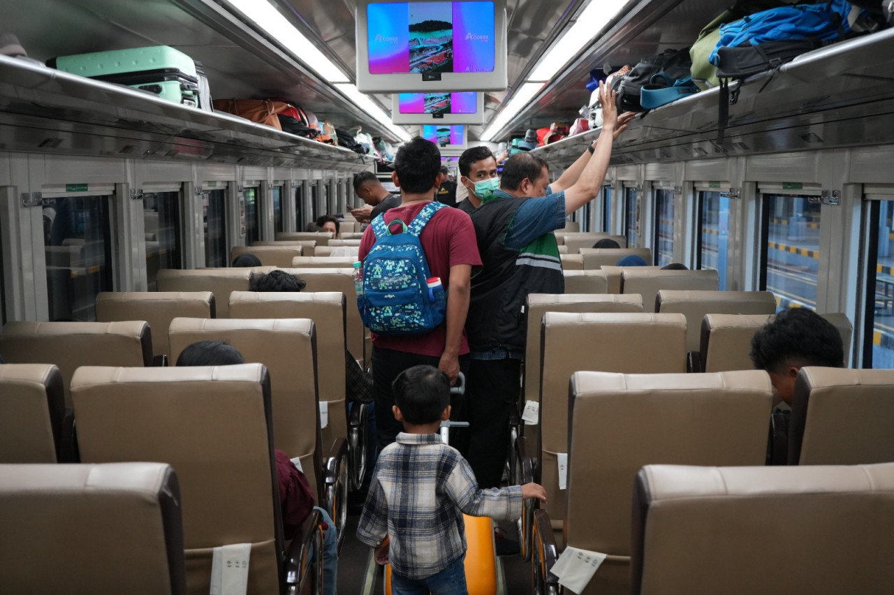 Penumpang kereta api. (Foto: Humas Daop 8 Surabaya for jatimnow.com)