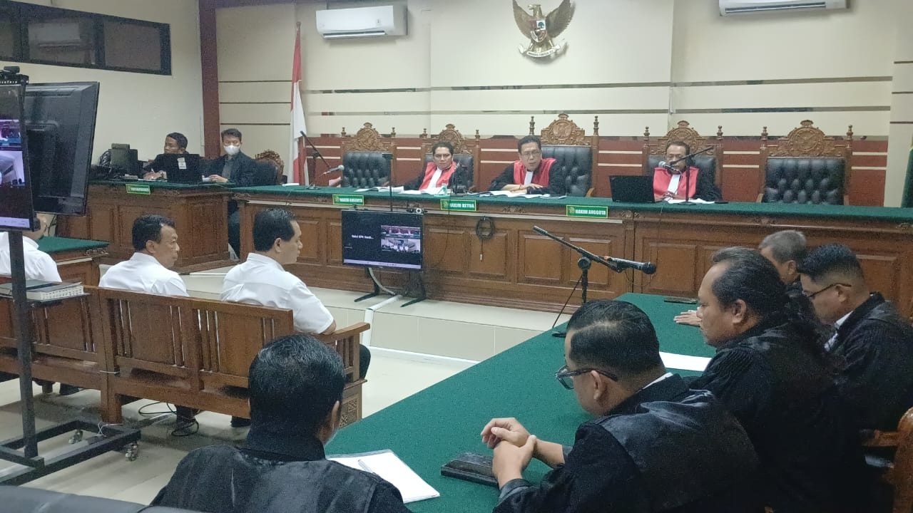 Bupati Ponorogo nonaktif, Sugiri Sancoko saat menjalani sidang tuntutan di Pengadilan Tipikor Surabaya, Selasa (14/7/2026). (Foto: Istimewa)