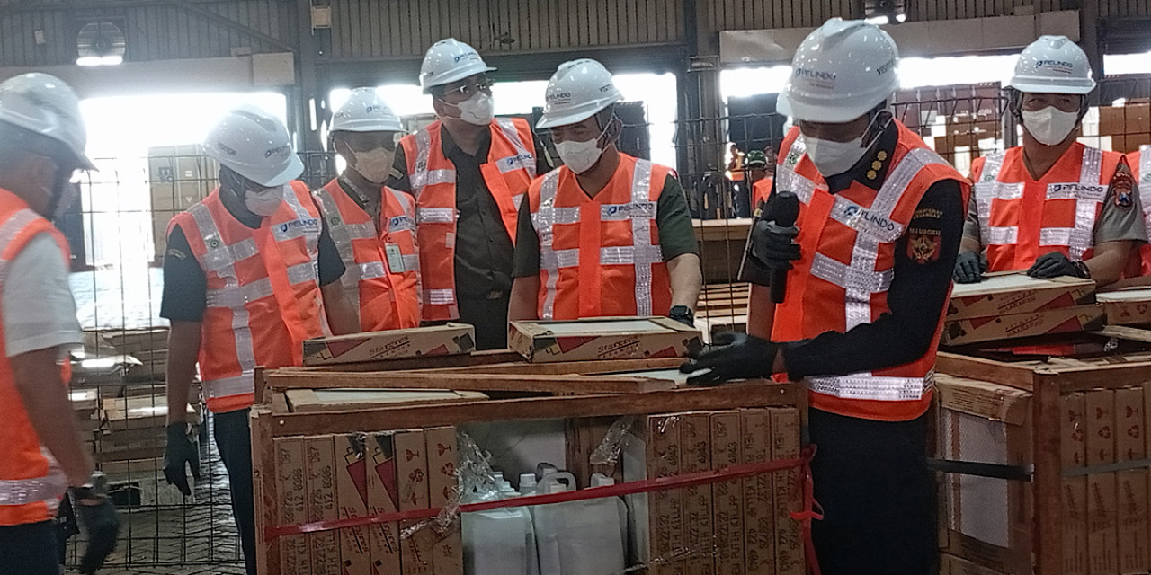 Rilis pengungkapan ekspor ilegal merkuri cair ke Afrika. (Foto: Sujianto/jatimnow.com)
