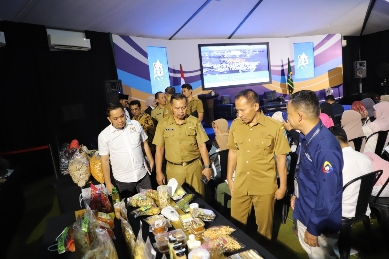 Plt Bupati Tulungagung, Ahmad Baharudin saat menghadiri seminar KADIN. (Foto: Prokopim for jatimnow.com)