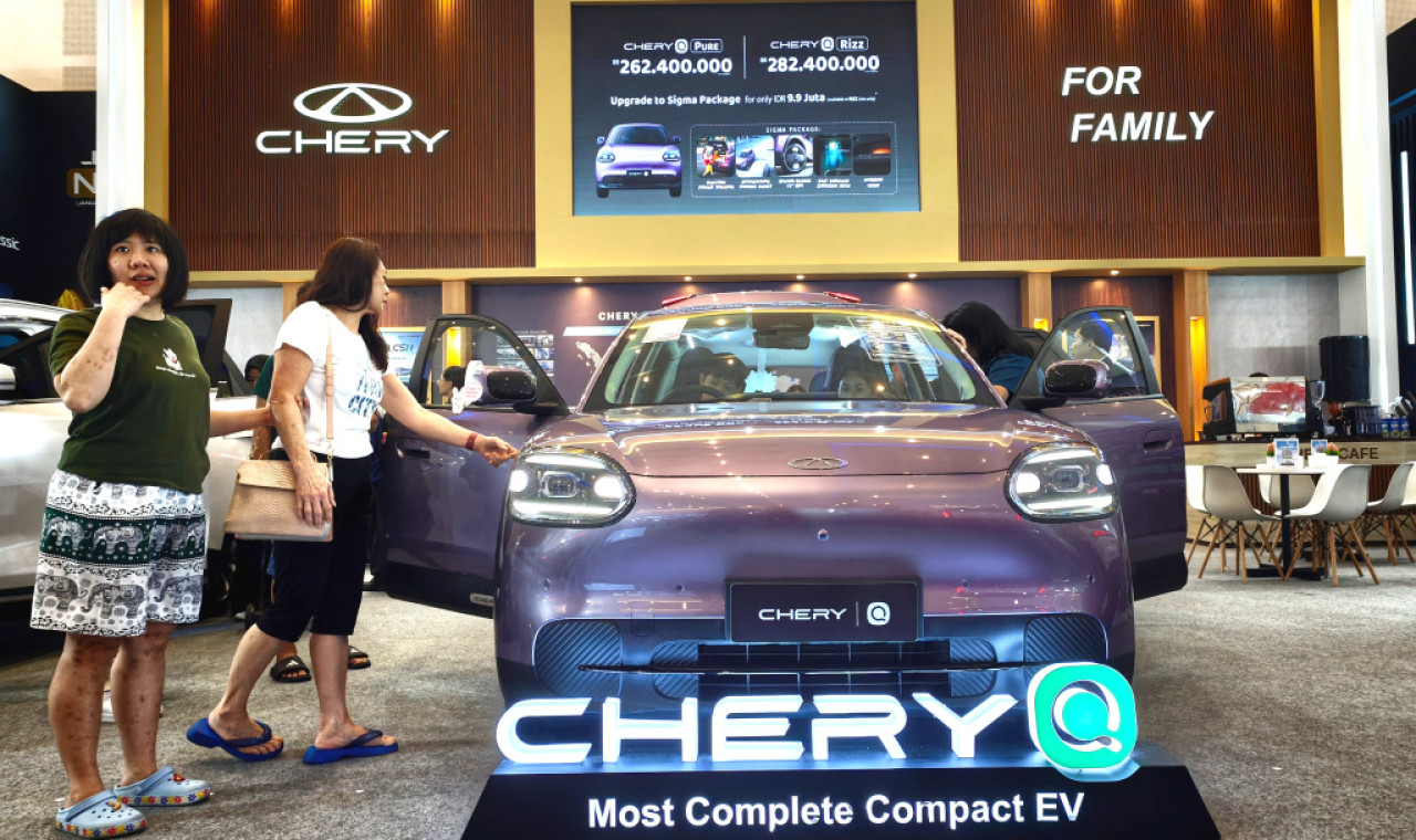 Chery Q hadir di GIIAS Surabaya 2026 dengan harga mulai Rp262,4 juta OTR Surabaya dan membawa lima model elektrifikasi. (Foto: Ali Masduki/jatimnow.com)