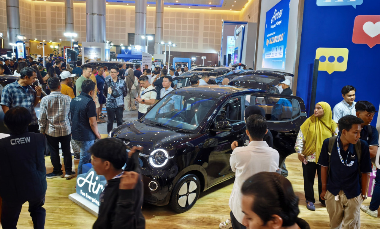 GIIAS Surabaya menjadi bagian dari rangkaian GIIAS The Series 2026 yang digelar di sejumlah kota besar di Indonesia. (Foto: Ali Masduki/jatimnow.com)
