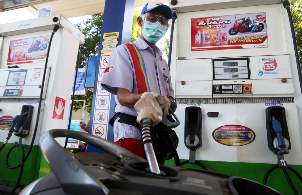 Pertamina Patra Niaga resmi menurunkan harga Pertamax Series mulai 1 Agustus 2026. (Foto: Ali Masduki/jatimnow.com)