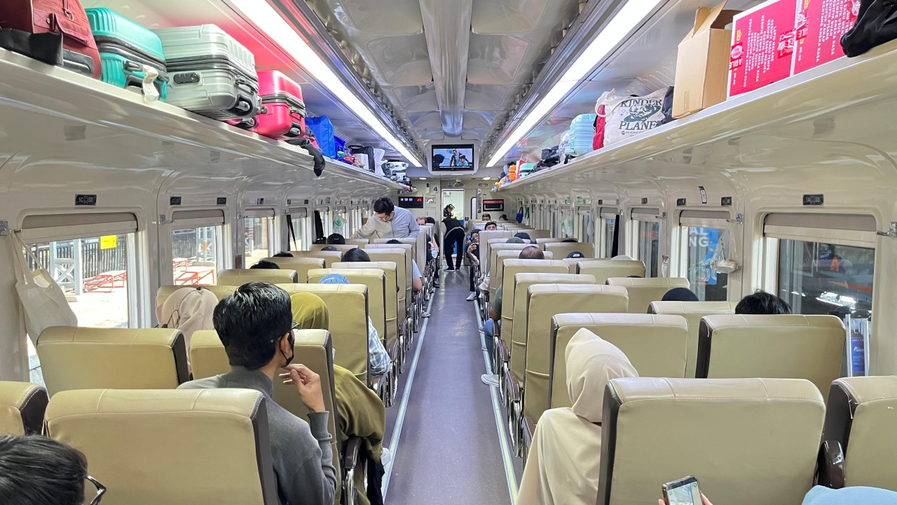 Penumpang kereta api. (Foto: Humas Daop 8 Surabaya for jatimnow.com)