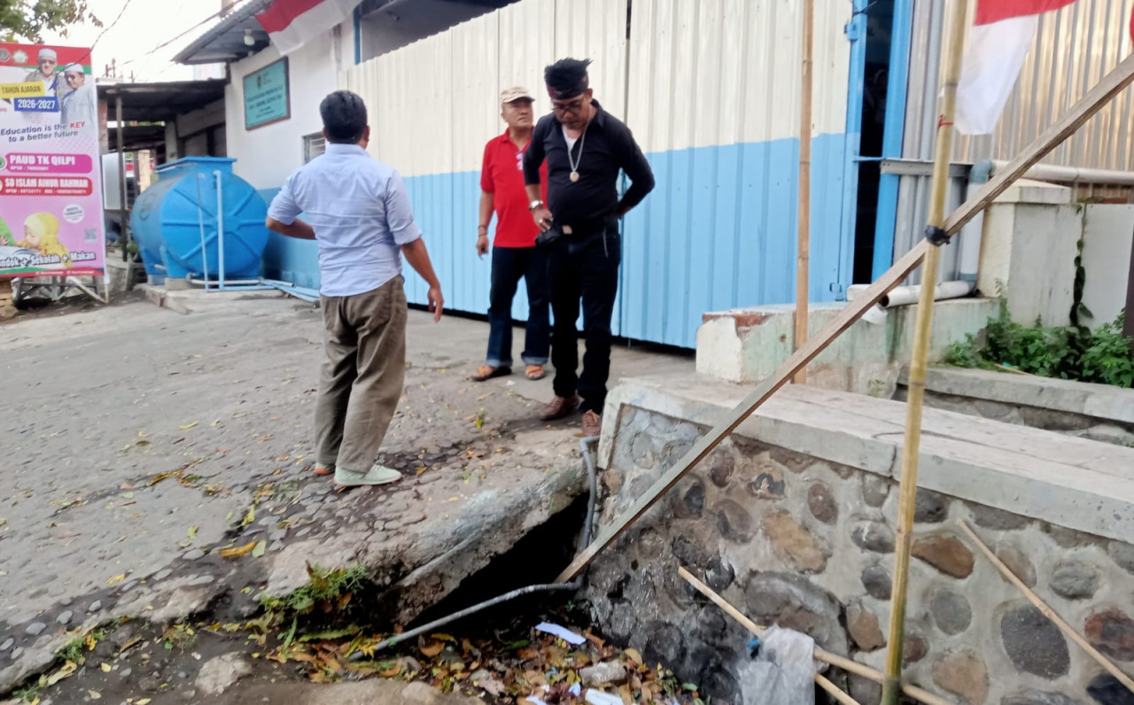 GAPEMBI Kota Probolinggo saat mengecek dapur SPPG yang dikeluhkan warga. (Foto: Ide Farid Nasution/ jatimnow.com)