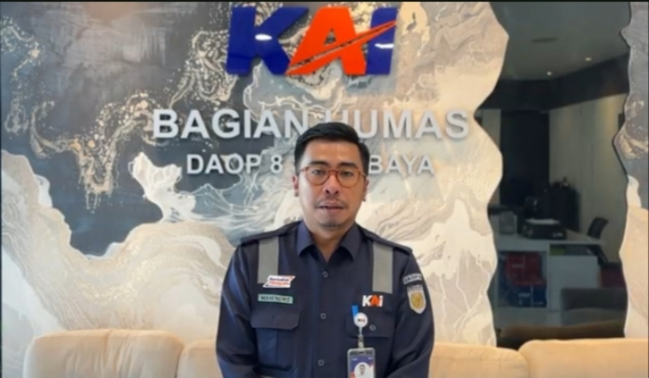 Manager Humas KAI Daop 8 Surabaya, Mahendro Trang Bawono. (Foto: Sujianto/jatimnow.com)