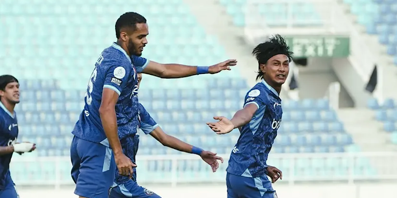 Arema FC Menang Telak di Laga Perdana Melawan Isenmulang, Mauro Sumbang 1 Gol