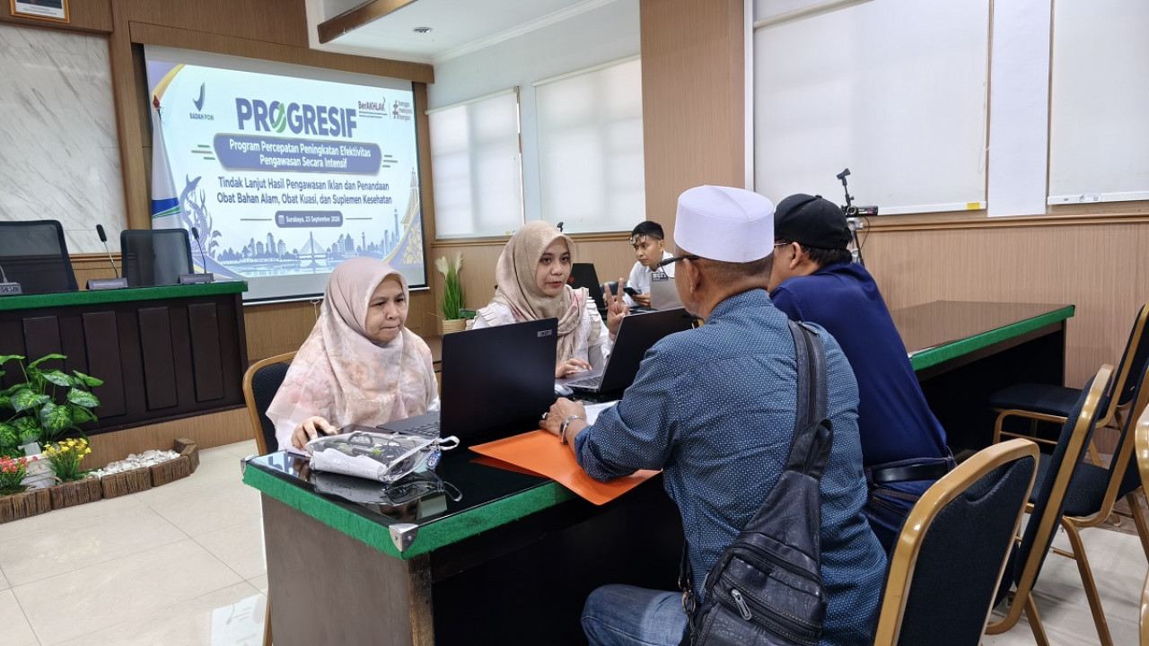 BBPOM di Surabaya melakukan pendampingan pengawasan iklan kepada pelaku usaha di Surabaya, Jawa Timur, Rabu (23/09/2026). (Foto: BBPOM for jatimnow.com)