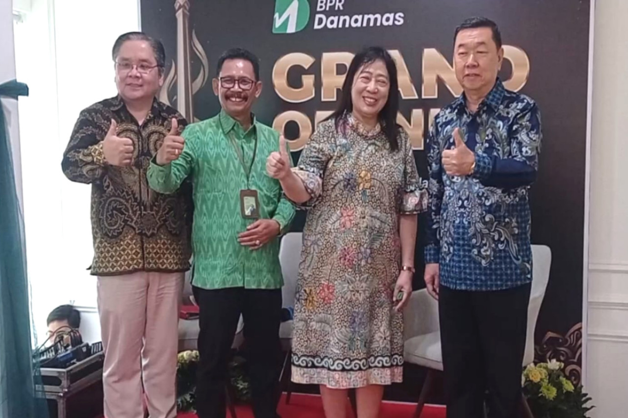 BPR Danamas membuka kantor layanan baru di Jalan HR Muhammad, Surabaya, Jawa Timur. (Foto: Ali/jatimnow.com)