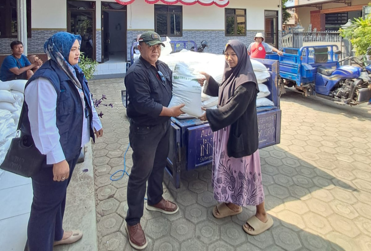 Bulog Bojonegoro Pastikan Kualitas Beras Bantuan Pangan, Jelek Boleh Ditukar