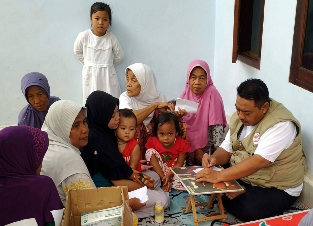 pt. Drs. Djembor Sugeng Walujo, M.Kes., alumni Fakultas Farmasi UNAIR yang mendedikasikan lebih dari tiga dekade kariernya untuk pengabdian masyarakat. (Foto/Dokumentasi pribadi)