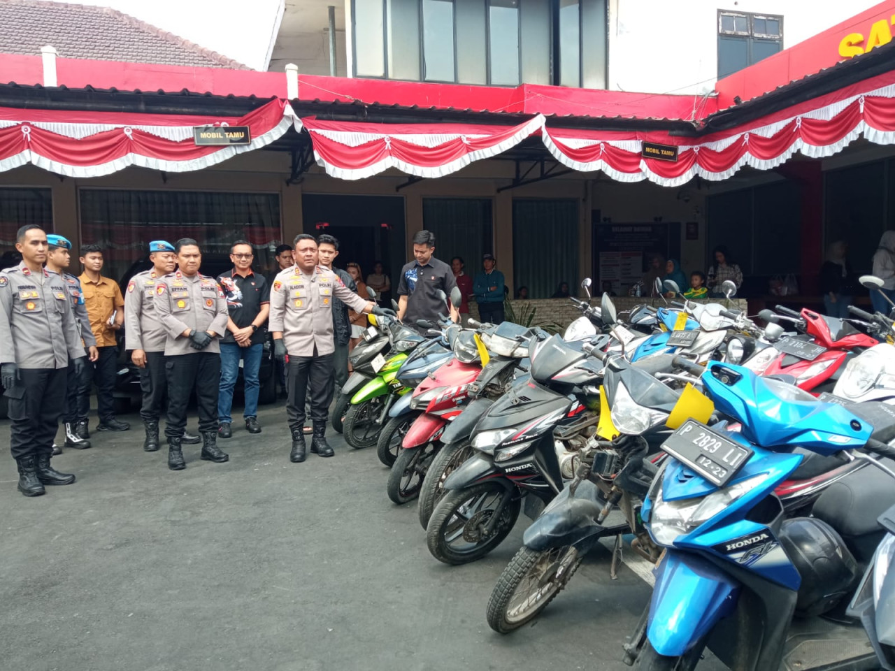 Polres Jember saat press conference di kantornya (Foto: Sugianto/jatimnow.com)