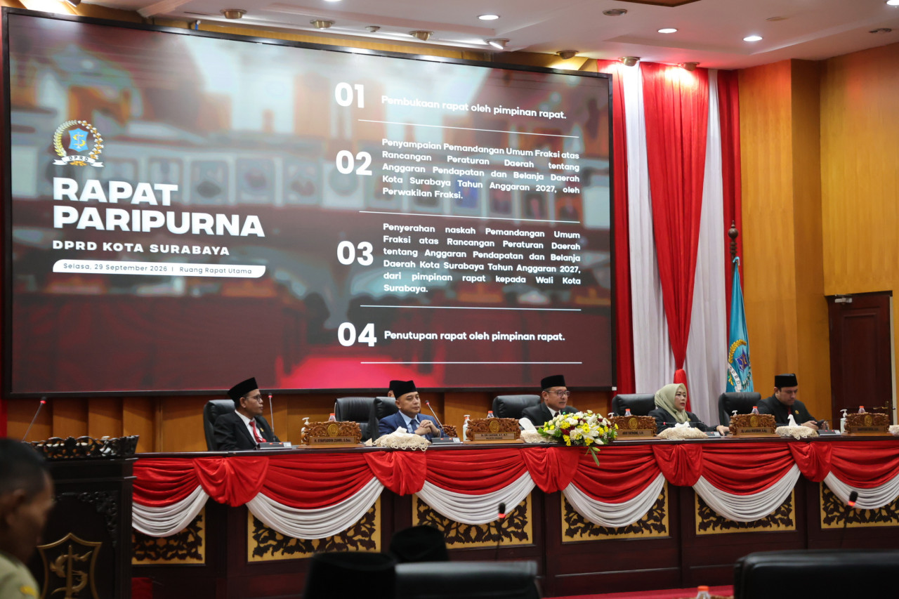 Paripurna DPRD Surabaya (foto: Kominfo Surabaya for jatimnow.com)