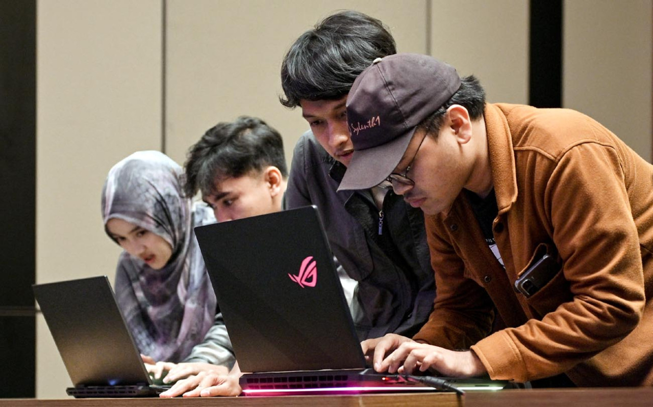 Keseruan ROG AI Masterclass 2026 Malang yang dikuti oleh komunitas kreatif dan profesional lokal. (Foto: ASUS for jatimnow.com)
