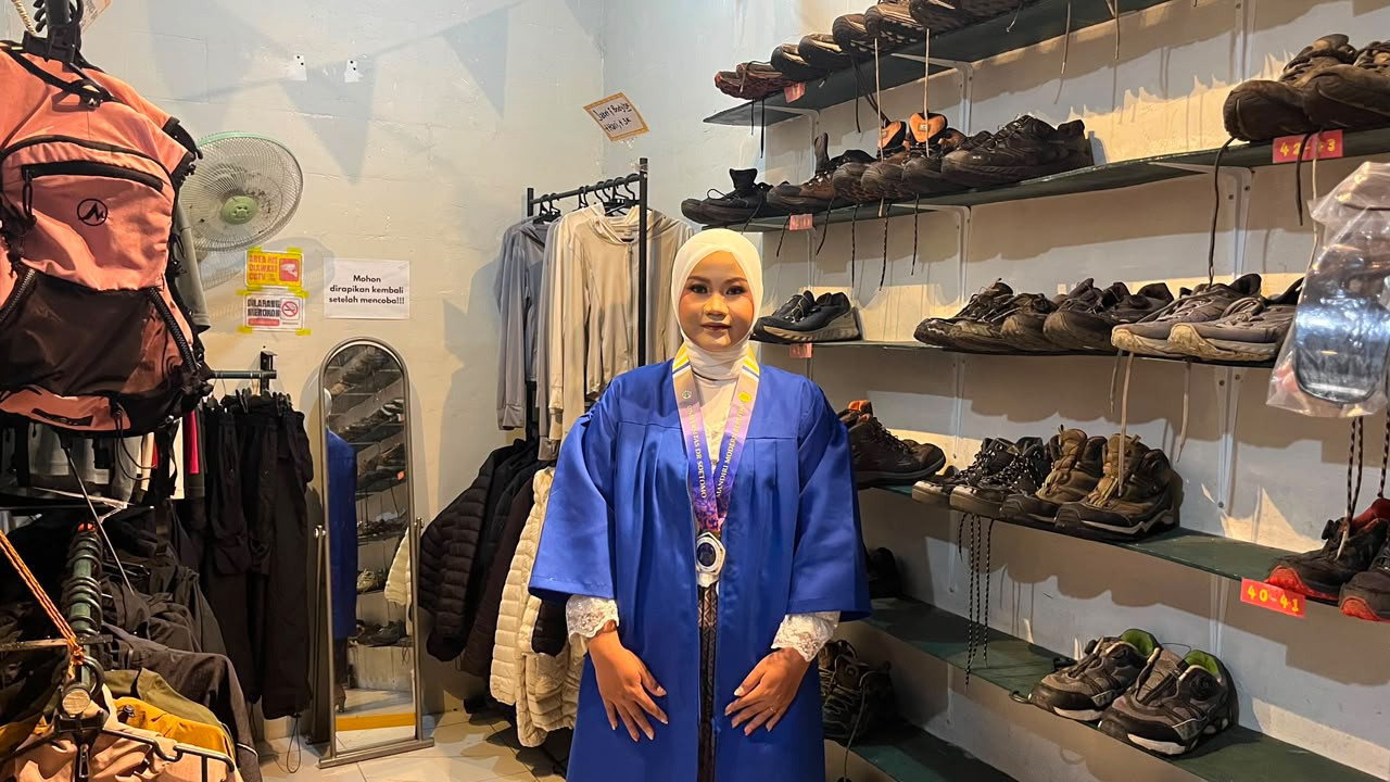 Modal Awal Paylater, Lulusan Akuntansi Unitomo Kini Punya Store dan 4 Karyawan