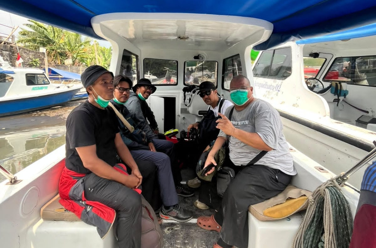 Lima Wartawan Hilang Kontak Saat Liputan Gunung Anak Krakatau