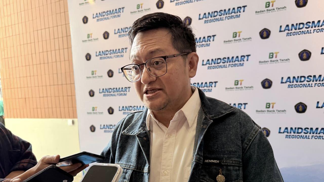 Sekretaris Badan Bank Tanah Jarot Wahyu Wibowo. (Foto: Aris/jatimnow.com)