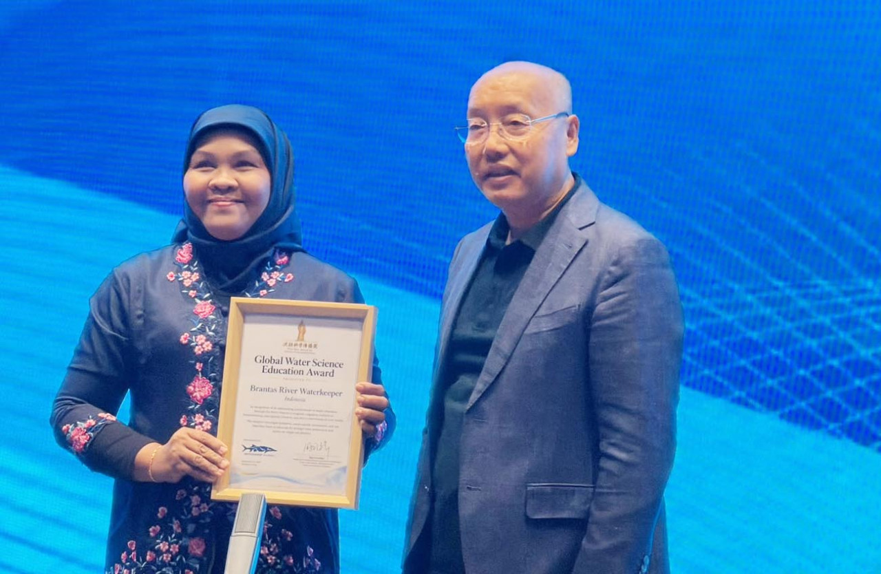 Aktivis asal Gresik, Daru Setyorini, meraih penghargaan sains air bergengsi di China berkat dedikasinya merawat Sungai Brantas lewat metode Biotilik. (Foto/Dokumentasi pribadi)