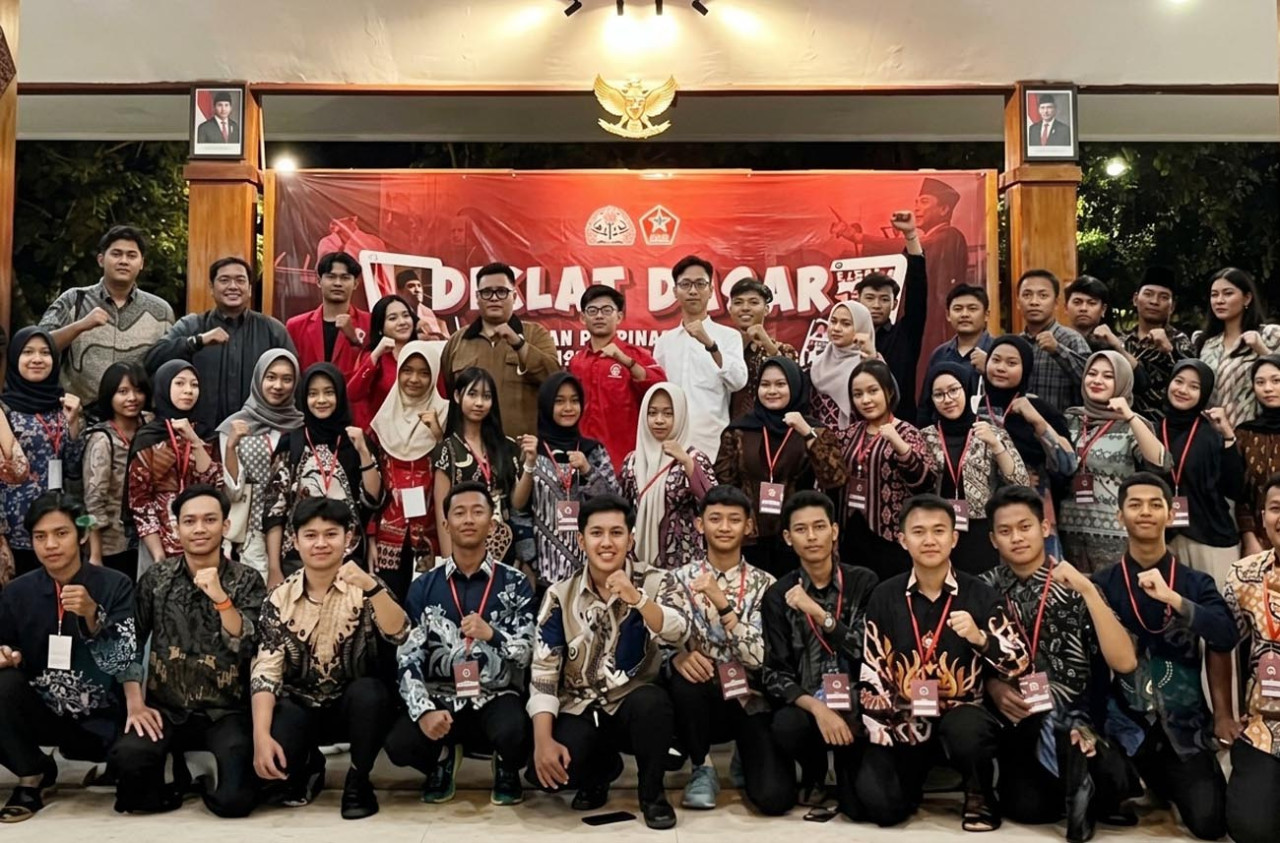 Suasana penuh antusiasme peserta Diklat Dasar (Diksar) DPC GSNI Blitar Raya saat mengikuti sesi materi kebangsaan dan refleksi kritis di Blitar, Minggu (4/10/2026). (Foto: Bintang Putra for jatimnow.com)