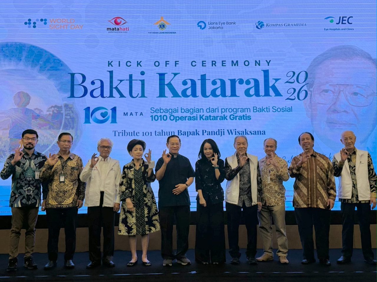 Gerakan Bakti Katarak serentak digelar di Jawa Timur (foto: Din for jatimnow.com)