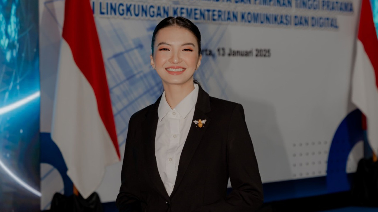 Raline Shah saat menjabat sebagai Stafsus Komdigi. (Foto: Komdigi for jatimnow.com)