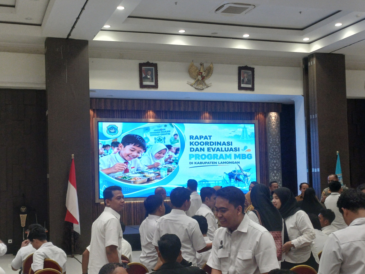 Rapat kordinasi dan evaluasi Program MBG di Kabupaten Lamongan. (Foto : Adyad Ammy Iffansah/jatimnow.com)