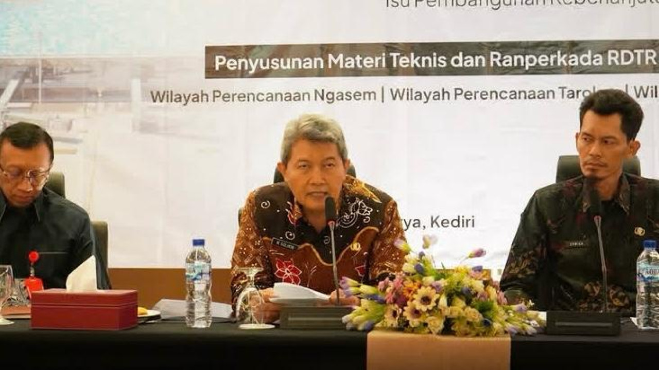 Focus Group Discussion (FGD) bahas tata ruang di Kabupaten Kediri di Ruang Tegowangi. (Foto: Pemkab Kediri/jatimnow.com)