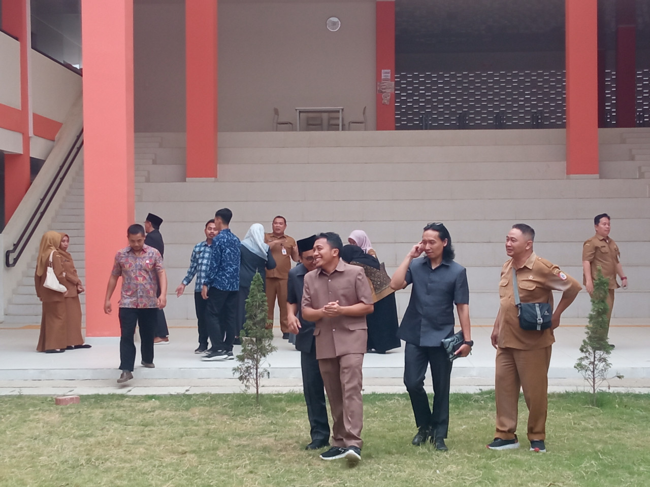 Komisi D DPRD Jember saat sidak ke Sekolah Rakyat. (Foto: Sugianto/jatimnow.com)