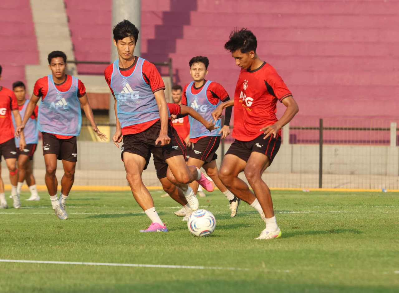Pemain Persik Kediri saat berlatih. (Foto: Persik Kediri for jatimnow.com)