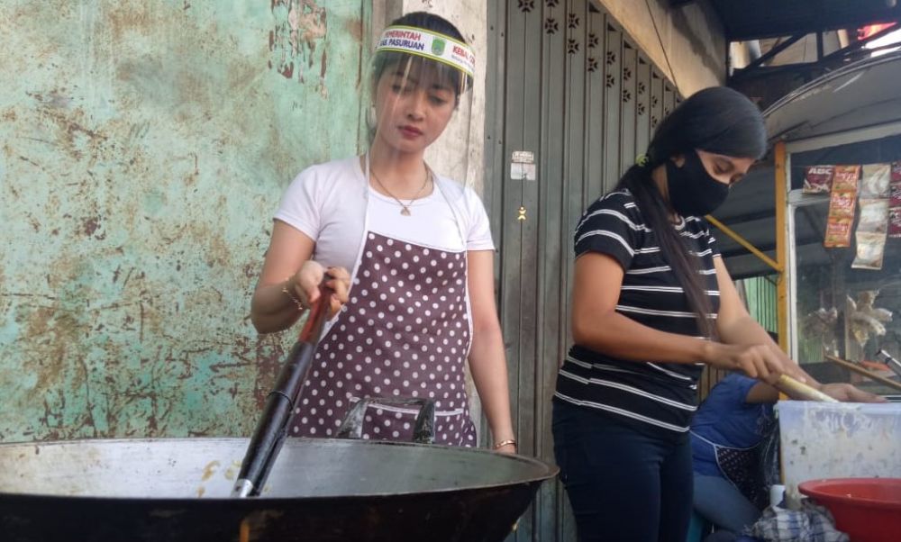  Pedagang Gorengan Cantik yang Viral itu dari Pasuruan