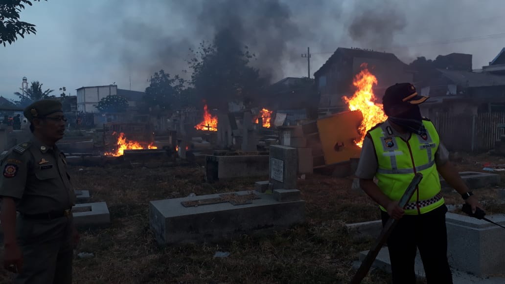 Diduga Jadi Sarana Perjudian, Puluhan Kandang Merpati ini Dimusnahkan