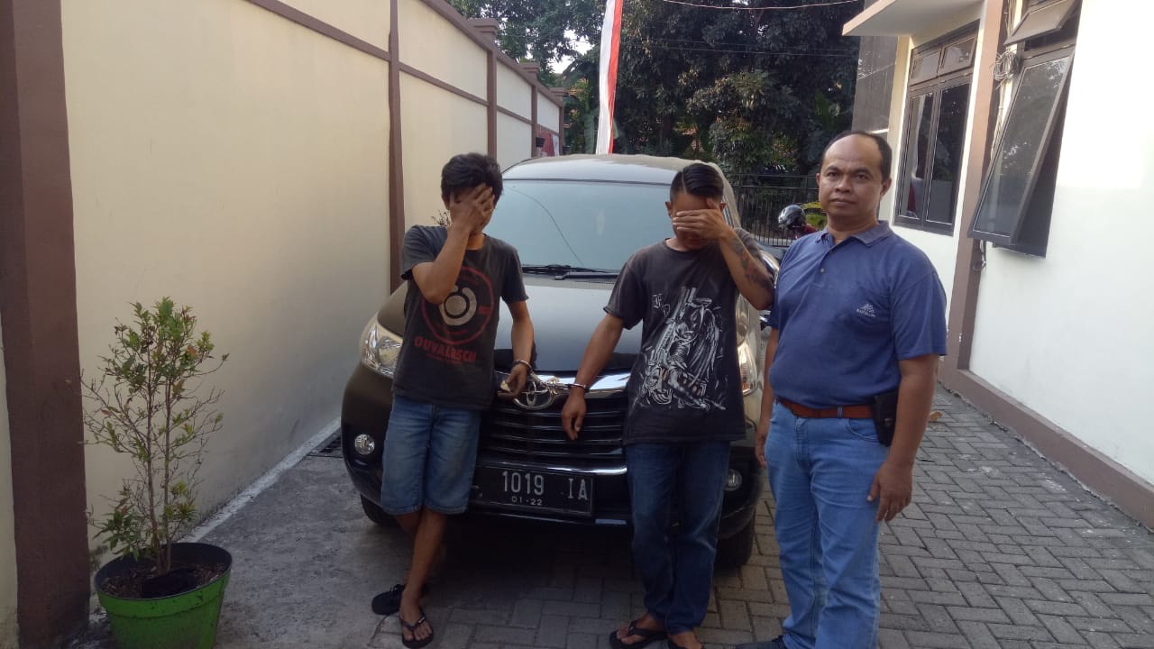 Pencuri Burung 'Bermodal' di Taman Wiguna Digulung Polisi