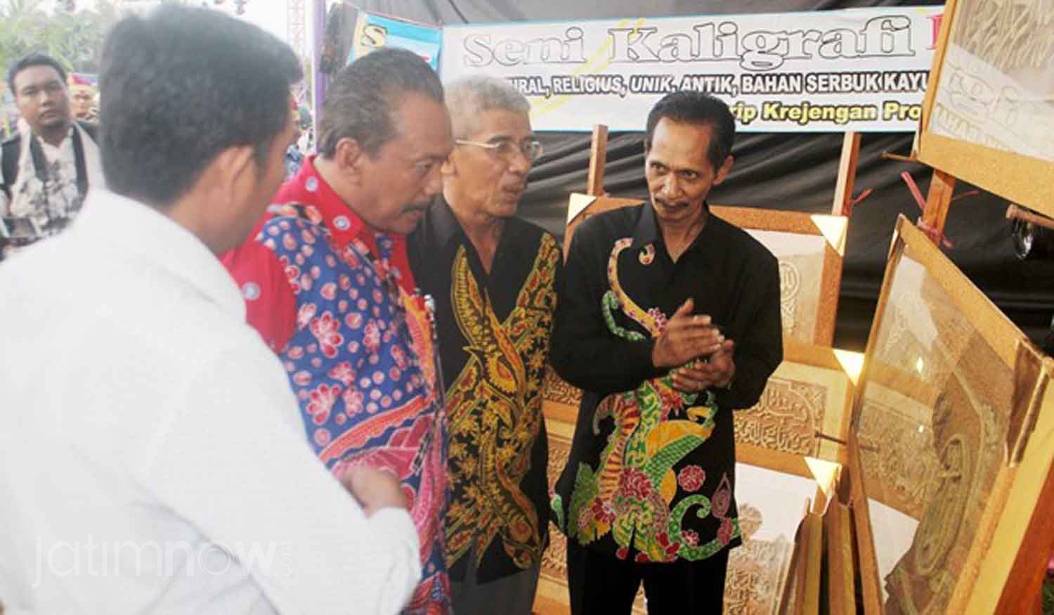 Ilustrasi pameran kaligrafi berbahan serbuk kayu/Foto: istimewa