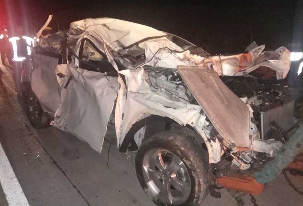 Honda HRV yang ringsek setelah kecelakaan di Tol Pandaan-Malang