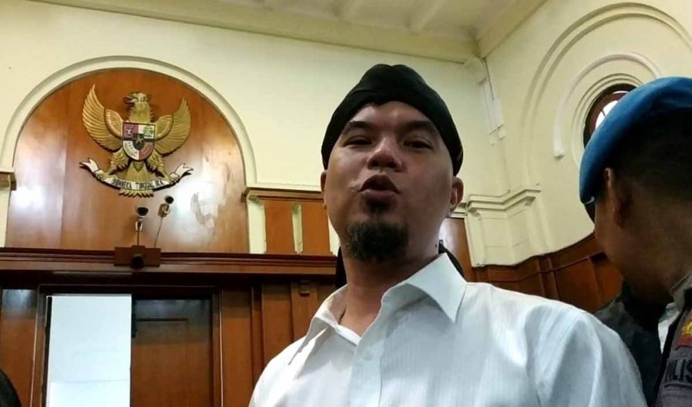 Ahmad Dhani usai menjalani sidang lanjutan di PN Surabaya