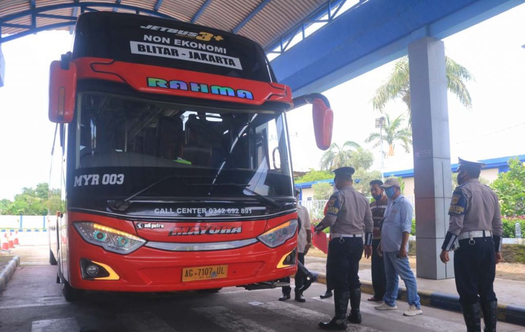 Kepatuhan dan Kedisiplinan Armada Bus di Ponorogo Disebut Masih Kurang